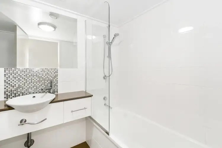 Sixth view of Homely apartment listing, 2/16 Kirkwood Road, Tweed Heads South NSW 2486