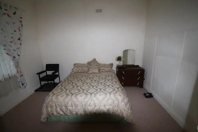 Fifth view of Homely house listing, 90 McConachie Street, Coleraine VIC 3315