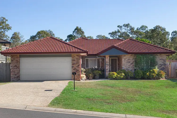 5 Hinterwood Court, Edens Landing QLD 4207