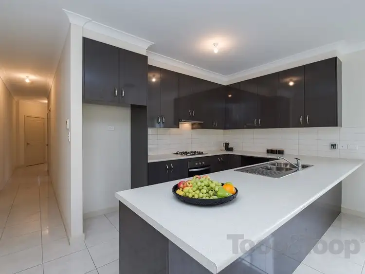 27 Nilpena Avenue, Park Holme SA 5043