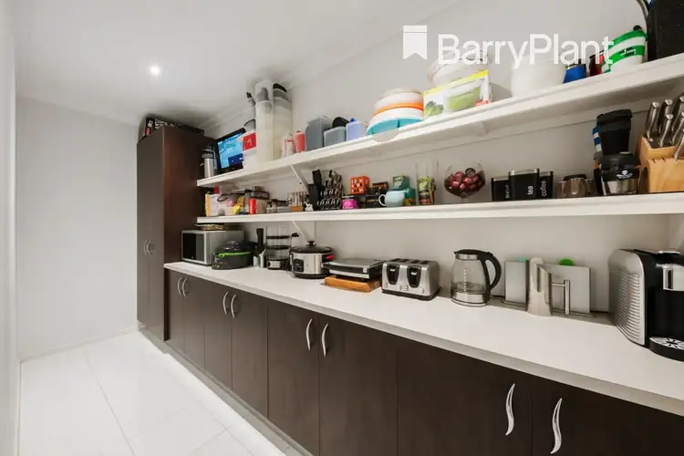 Fifth view of Homely house listing, 90 Kamanari Court, Drouin VIC 3818