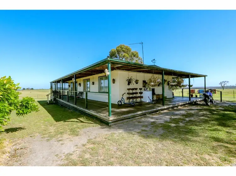 2001 Rosedale-Longford Road, Longford VIC 3851