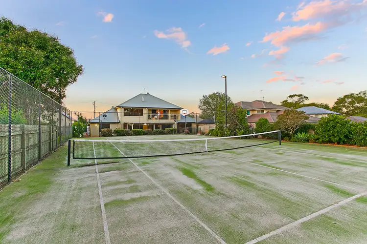 72 Spring Street, Middle Ridge QLD 4350