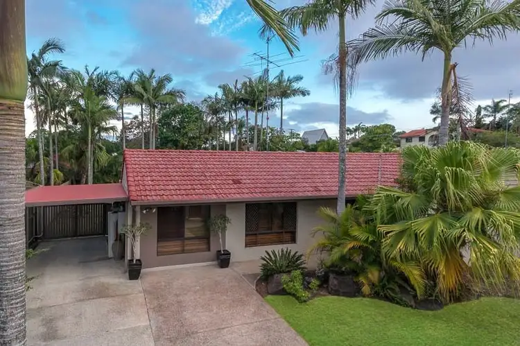 87 Wardoo Street, Southport QLD 4215