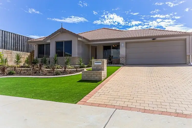 8 Rennex Ramble, Ellenbrook WA 6069