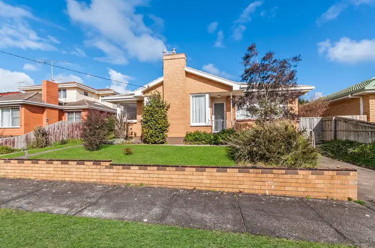 11 Reginald Grove, Warrnambool VIC 3280