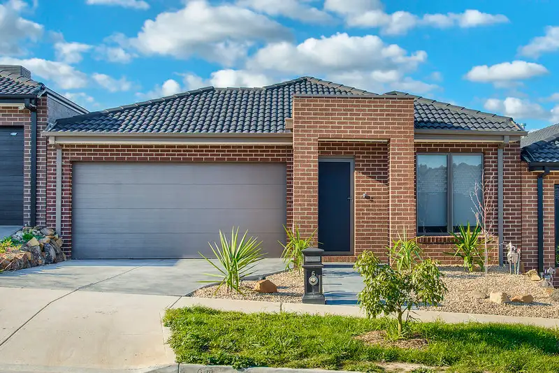 Main view of Homely house listing, 5 Bergamot Way, South Morang VIC 3752