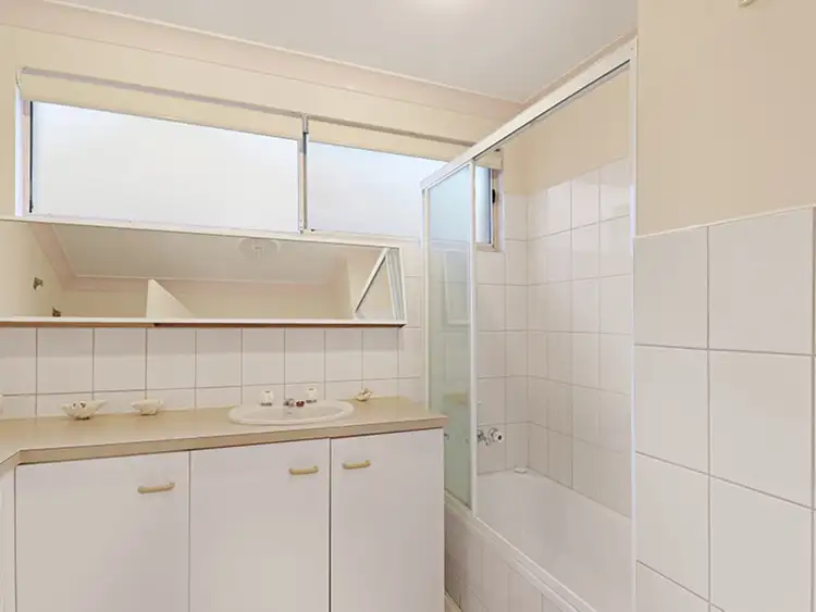 Sixth view of Homely apartment listing, 4/53 Karbunya, Mermaid Waters QLD 4218