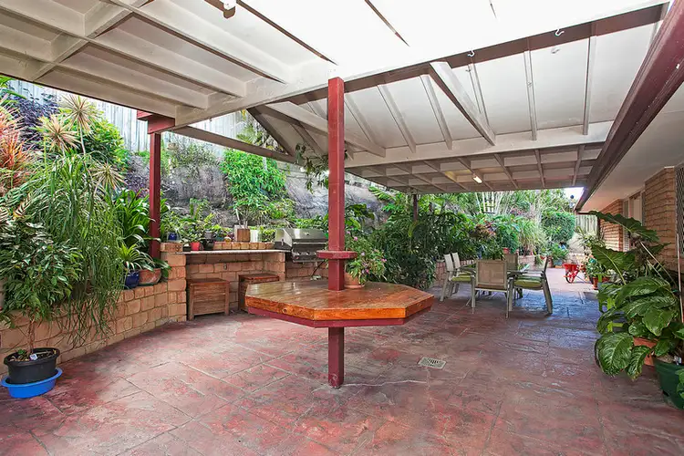 Second view of Homely house listing, 5 Beaufort Court, Highland Park QLD 4211
