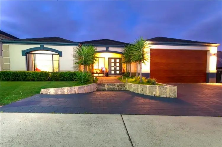 18 Langmuir Way, Tapping WA 6065