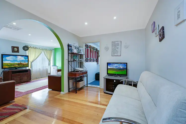 Fourth view of Homely house listing, 3 Ventnor Crescent, Coolaroo VIC 3048