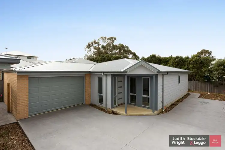2/41 Jenner Avenue, Cowes VIC 3922