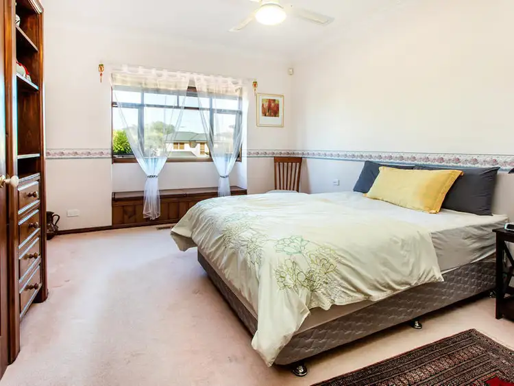 Fifth view of Homely house listing, 8 Gaskell Avenue, Mount Eliza VIC 3930
