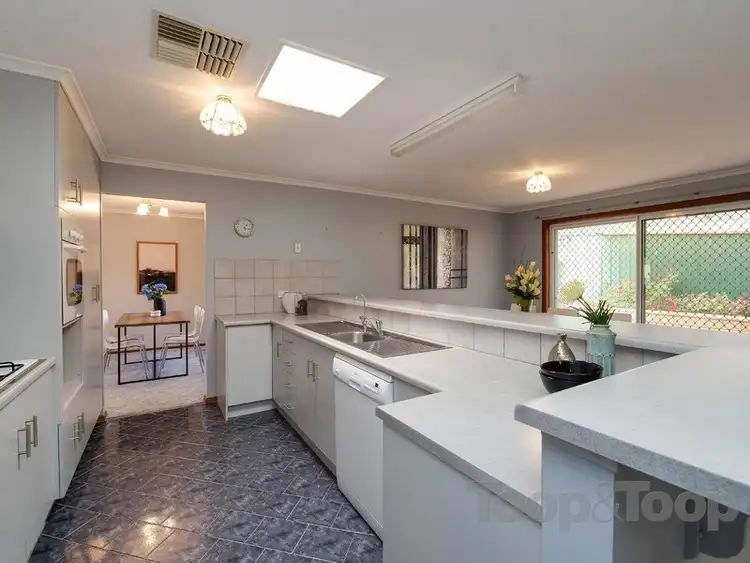 Fifth view of Homely house listing, 2 Honeysuckle Drive, Hillbank SA 5112