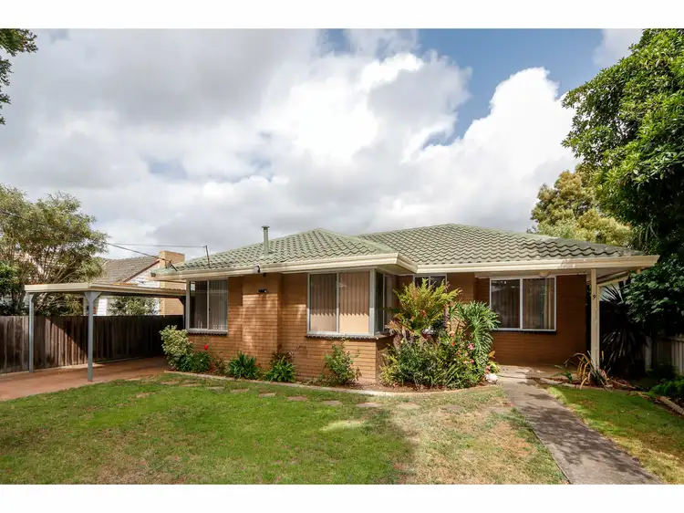 9 Weir Street, Sale VIC 3850