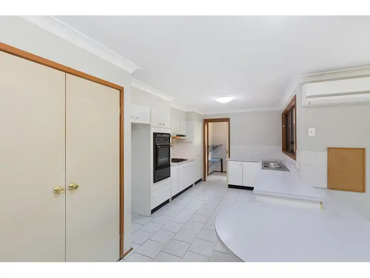 Second view of Homely house listing, 6 Peter Close, Tumbi Umbi NSW 2261