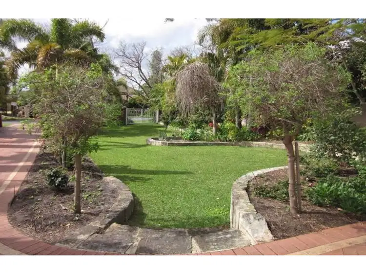 5A View Road, Mount Pleasant WA 6153