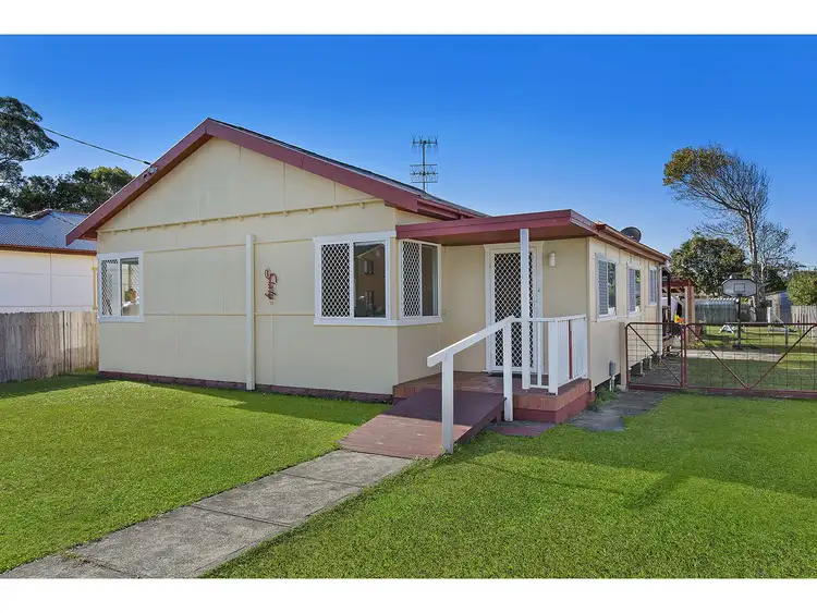 60 Anzac Road, Long Jetty NSW 2261