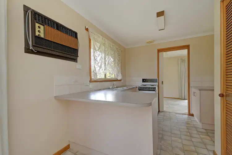 Seventh view of Homely house listing, 28 Malibu Place, Traralgon VIC 3844