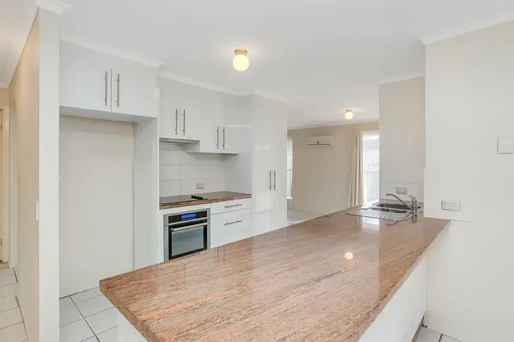 Sixth view of Homely house listing, 8 Issell Place, Highland Park QLD 4211