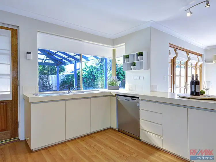 Sixth view of Homely house listing, 3 Bacchante Circle, Ocean Reef WA 6027