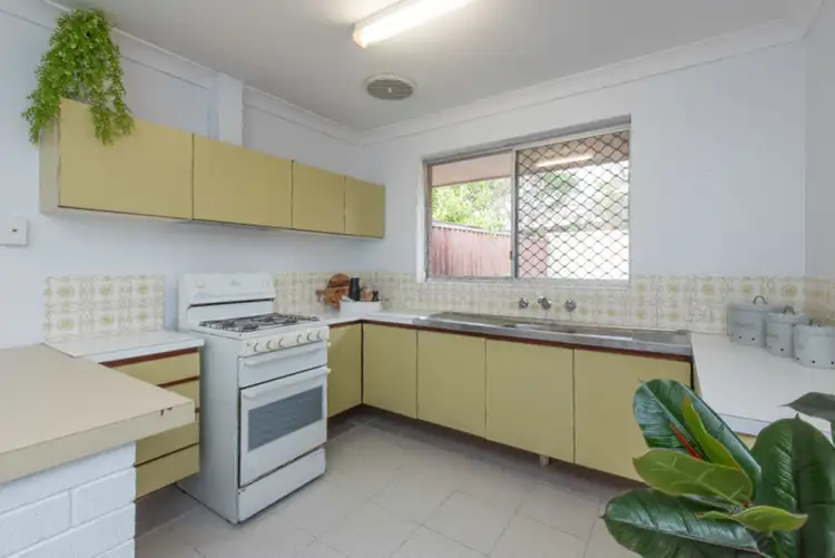 Fifth view of Homely semi-detached listing, 3A Spinaway Street, Craigie WA 6025