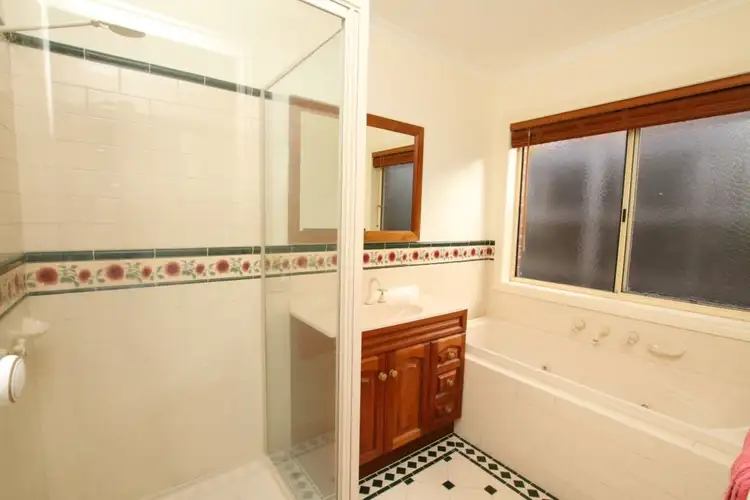 Sixth view of Homely house listing, 11 Ormsby Court, Warrnambool VIC 3280