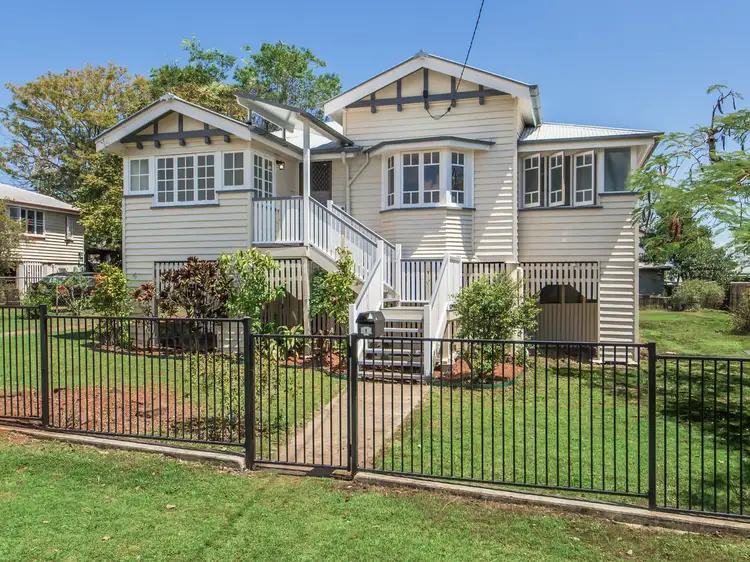 1 Coolibah Street, Silkstone QLD 4304