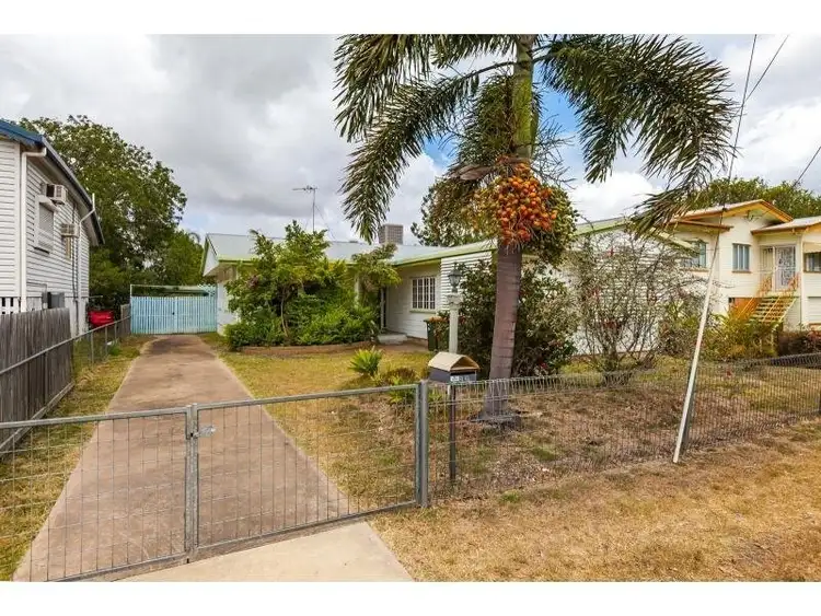 89 Haynes Street, Park Avenue QLD 4701