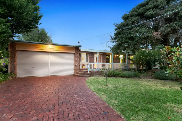 4 Rowsley Road, Mount Eliza VIC 3930
