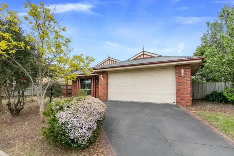 27 Weerona Way, Mornington VIC 3931