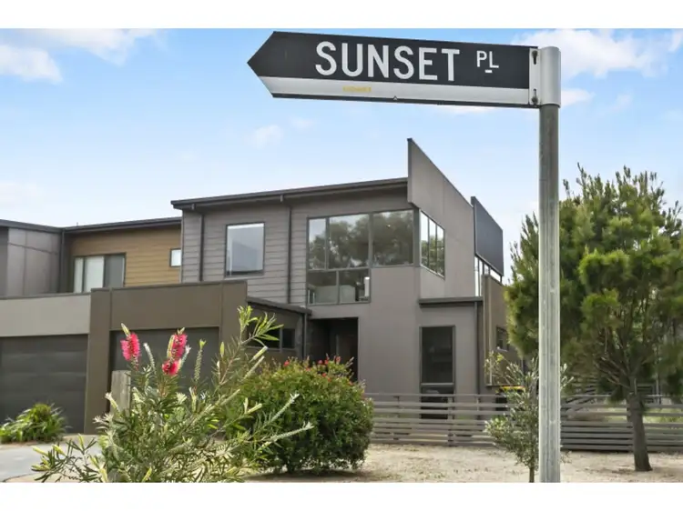 2 Sunset Place, Torquay VIC 3228