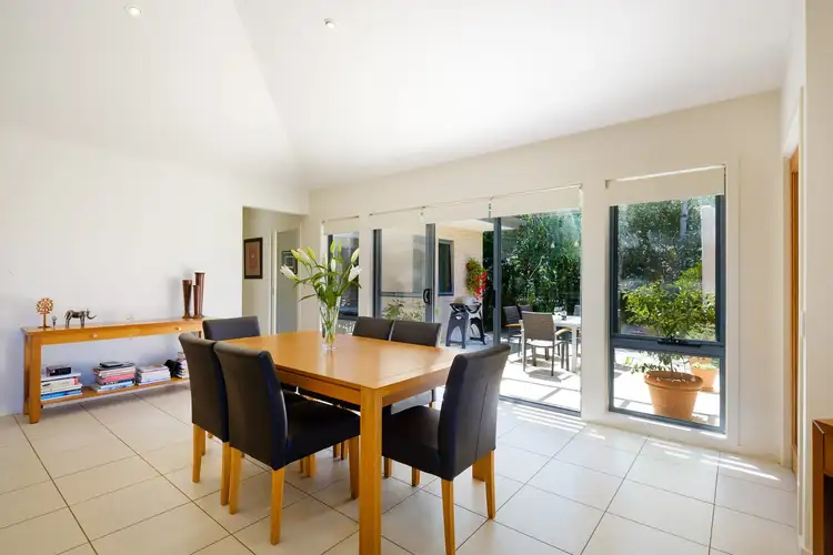 Fifth view of Homely house listing, 6 Berkeley Close, Wodonga VIC 3690