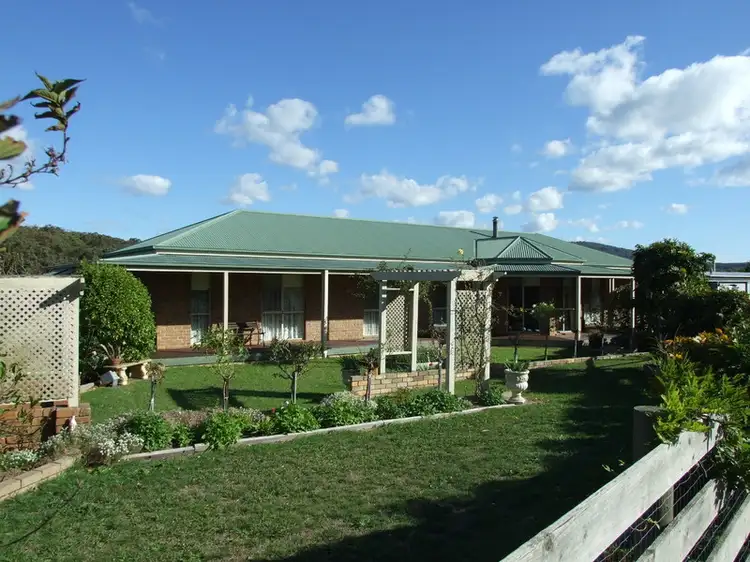 Main view of Homely house listing, 113 Donelan Drive, Hernes Oak VIC 3825