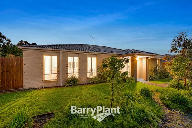 15/34 Sir Thomas Drive, Pakenham VIC 3810