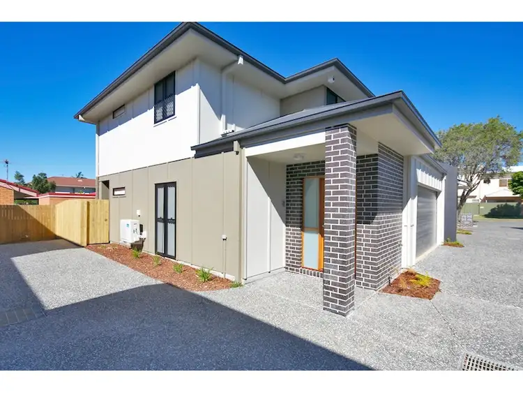 Main view of Homely townhouse listing, 2/28 Homer Street, Cleveland QLD 4163