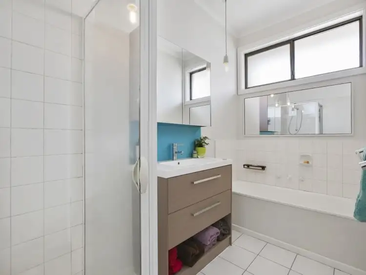 Sixth view of Homely unit listing, 4/94 Beleura Hill Road, Mornington VIC 3931