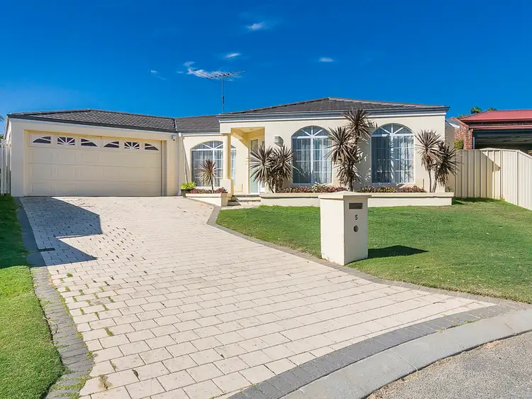 5 Keppoch Court, Kinross WA 6028