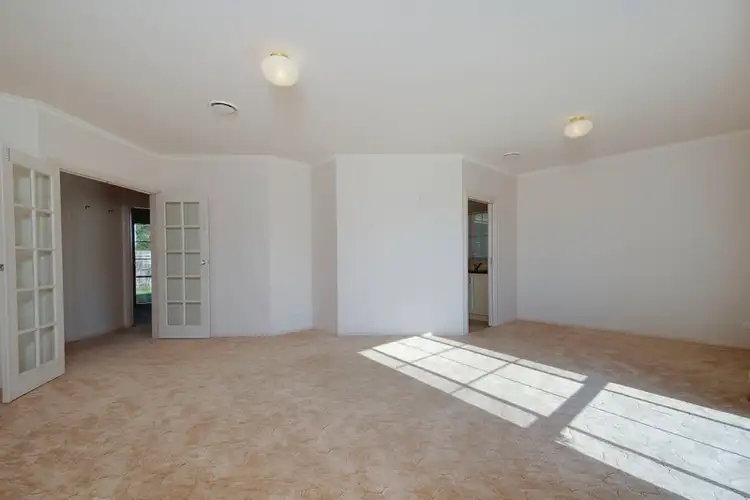 Fifth view of Homely house listing, 6 Milburn Court, Traralgon VIC 3844
