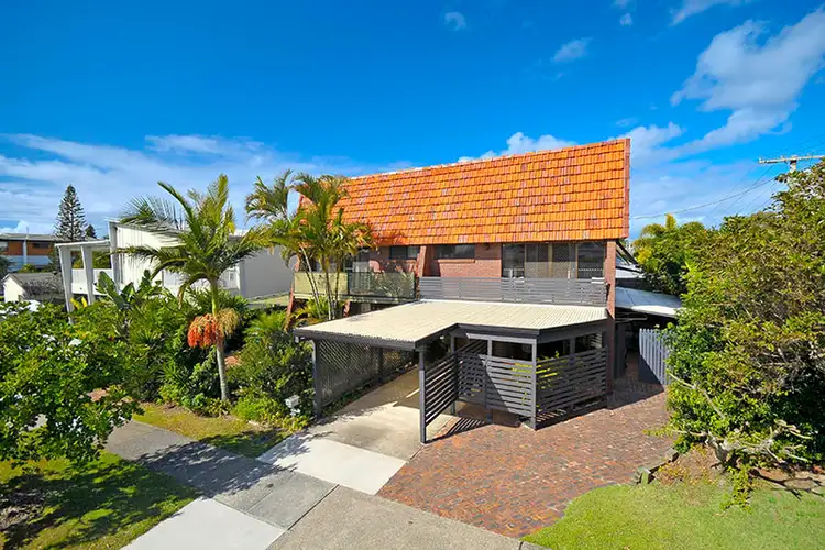 Main view of Homely unit listing, 2 / 15 Messines Crescent, Miami QLD 4220
