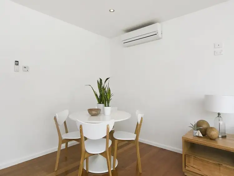 Fifth view of Homely house listing, 2/5 Beach Grove, Mornington VIC 3931