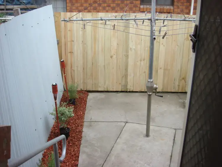 Fifth view of Homely block of units listing, 3/40 East Esplanade, St Albans VIC 3021