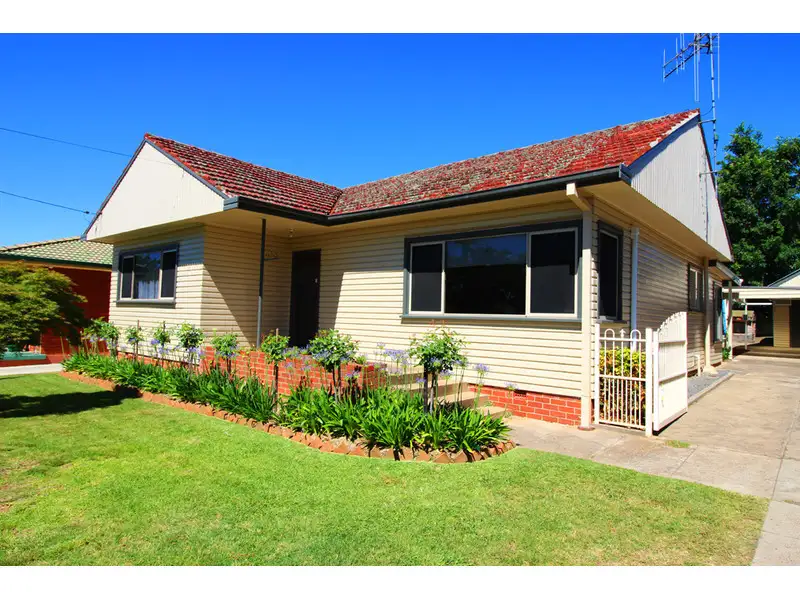 Main view of Homely house listing, 6 Collwood Crescent, Orange NSW 2800