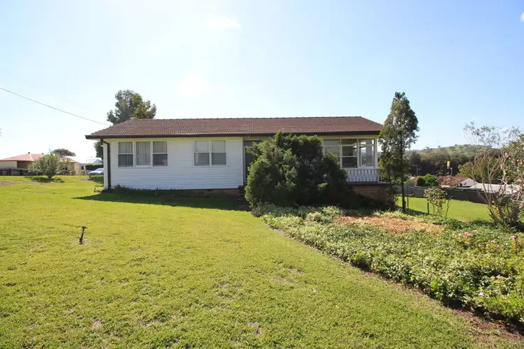 12 Shaw Crescent, Muswellbrook NSW 2333