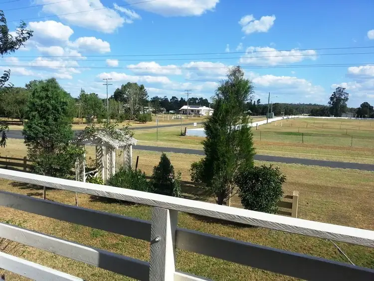 50 Warwick Street, Leyburn QLD 4365