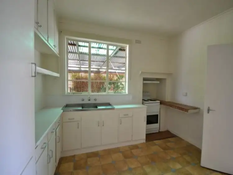 Fifth view of Homely house listing, 32 Finlason Street, Mansfield VIC 3722