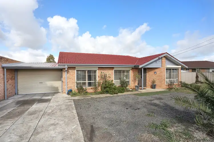 1 Unicorn Way, Kings Park VIC 3021