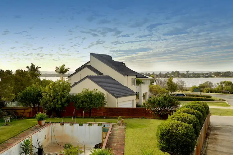 Seventh view of Homely house listing, 32 Howard Parade, Salter Point WA 6152