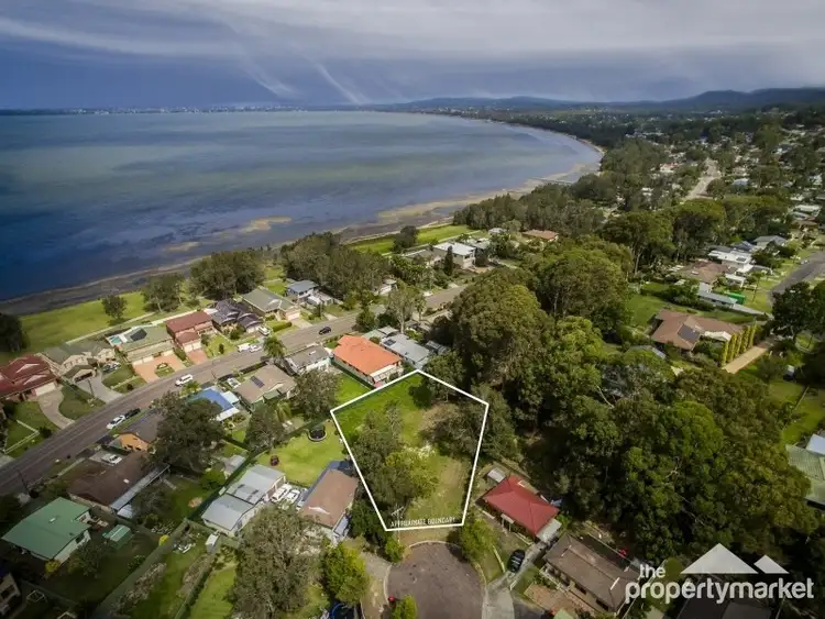 10 Scullin Place, Berkeley Vale NSW 2261