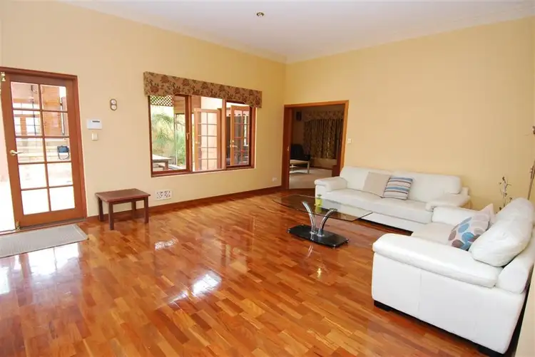 Seventh view of Homely house listing, 2 Augusta Court, Connolly WA 6027